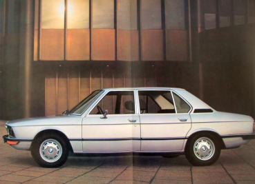 BMW 528 - 520 i Modelprogram 1976 Carbrochure (10303)